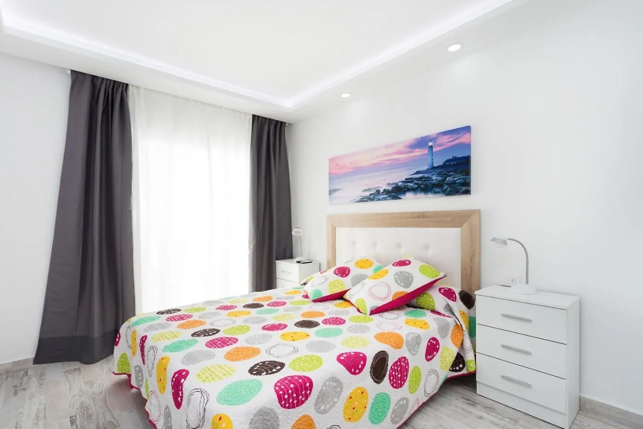 Rooftop Apartment With Ocean View And Heated Pool 阿德耶